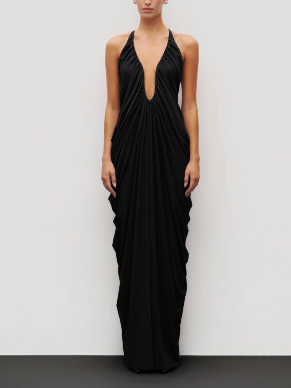 $348 Heiress Black Pleated Maxi Halter Drape Gown Dress size Small